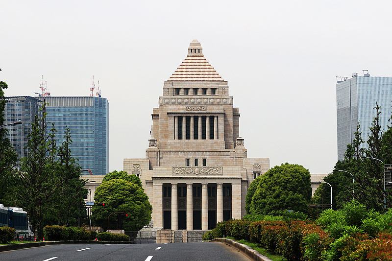 王俊杰第三节隐身仅2分4板，出场机会何在深度解析